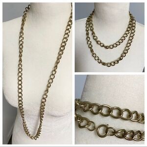 Vintage gold tone chain link t-clasp necklace